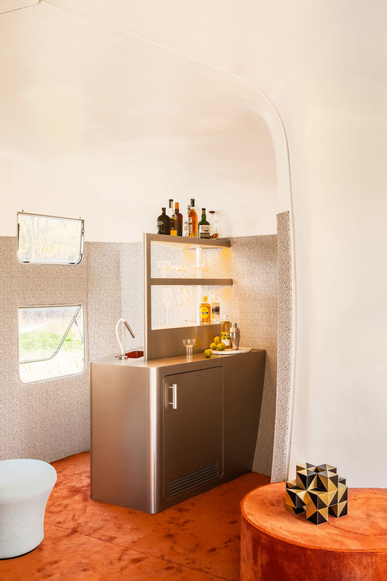 The bubble house of Dorothée Meilichzon and the KIF studio